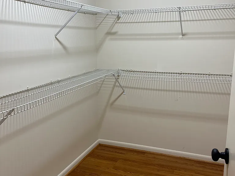 1348 Hunters Rd #D — Photo 3