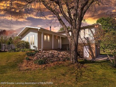 472 S Waverly Rd, Eaton Rapids, MI, 48827