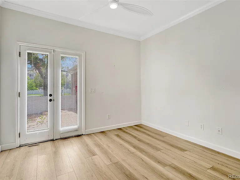 9885 Greensview Cir — Photo 30