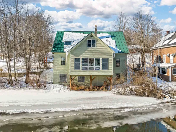 30 Riverside Drive, Ashland, NH 03217