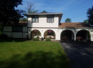 4 Stal Mar Cir, Rochester, NY 14624