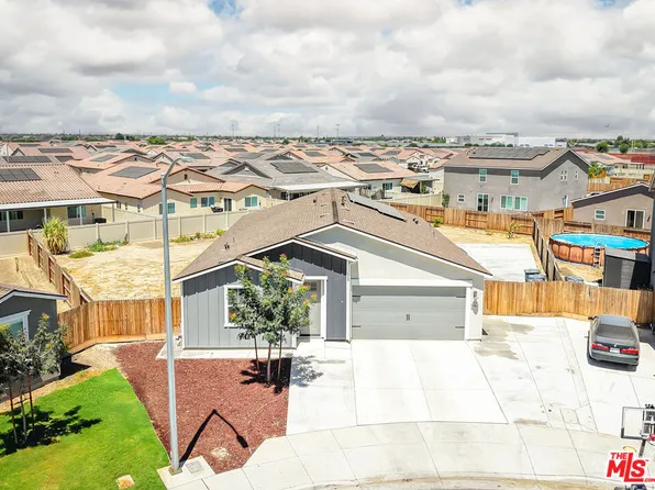 7700 Nigu River St, Bakersfield, CA 93311