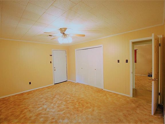 4th image of 230 Wall Ln