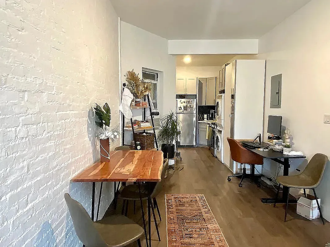 197 Franklin Street — Photo 2