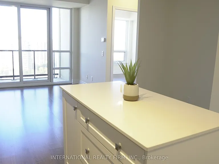 9085 Jane St #1711 — Photo 10