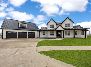 1114 Towne Centre Dr, Urbana, IA 52345