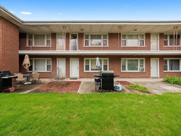 165 Dover Dr Unit 3, Des Plaines, IL 60018