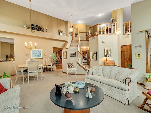 5th image of 4815 Creek Dr