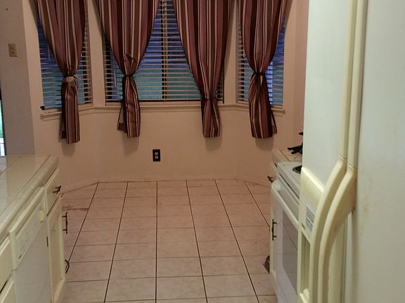 5th image of 8635 Tanbark Dr