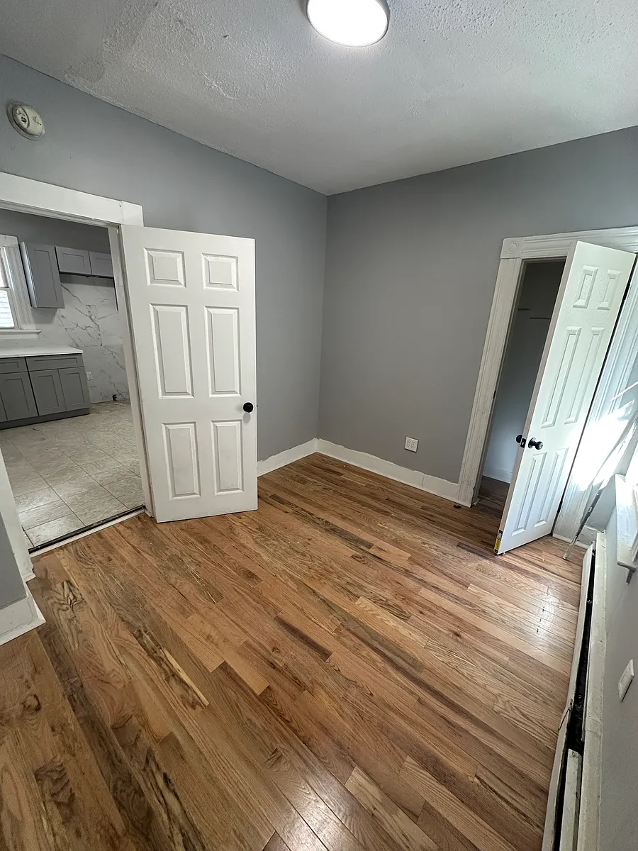 Building Photo - 133 Plymouth St #2A