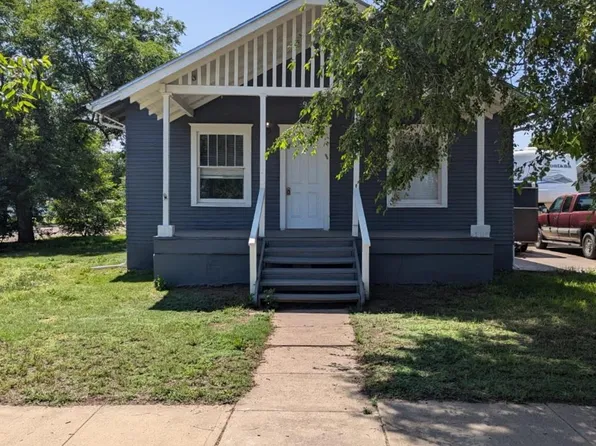 902 N Pershing Ave, Liberal, KS 67901