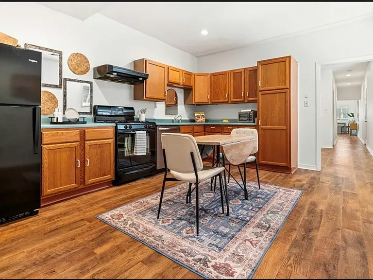 522 Mandeville St — Photo 4