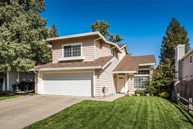 3147 Glentana Way photo 1