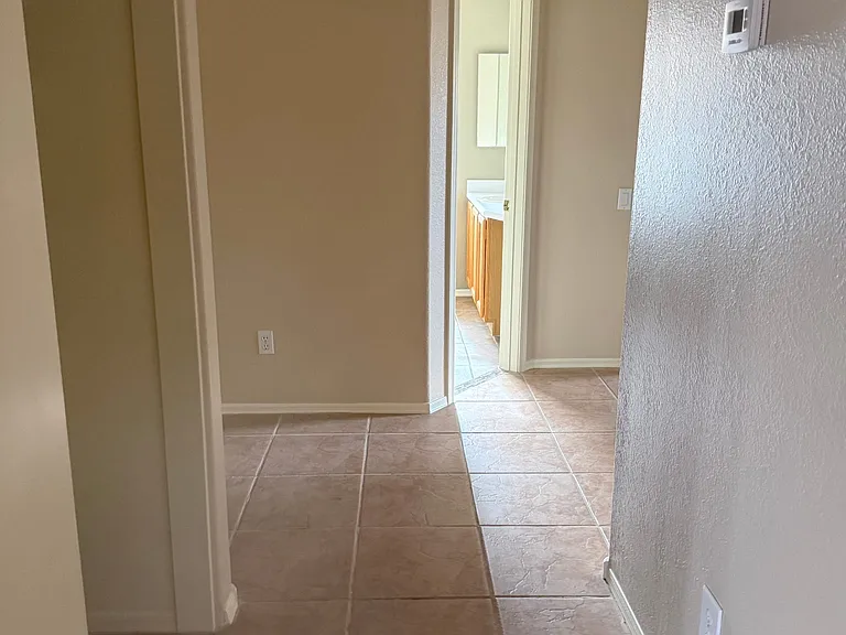 2601 W Camino Del Medrano — Photo 10
