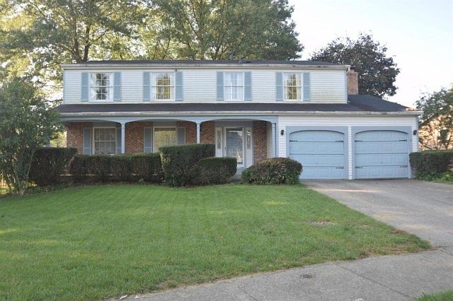 1st image of 916 Gosfield Gate Ct