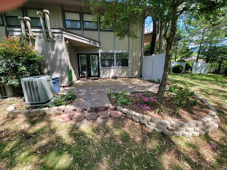 2221 Colony Dr SW — Photo 14