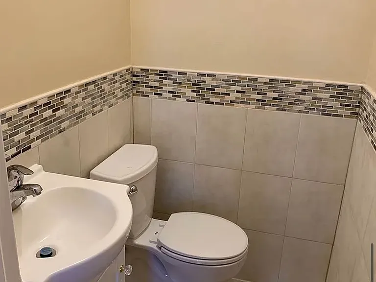 161 Walnut St #1 — Photo 31