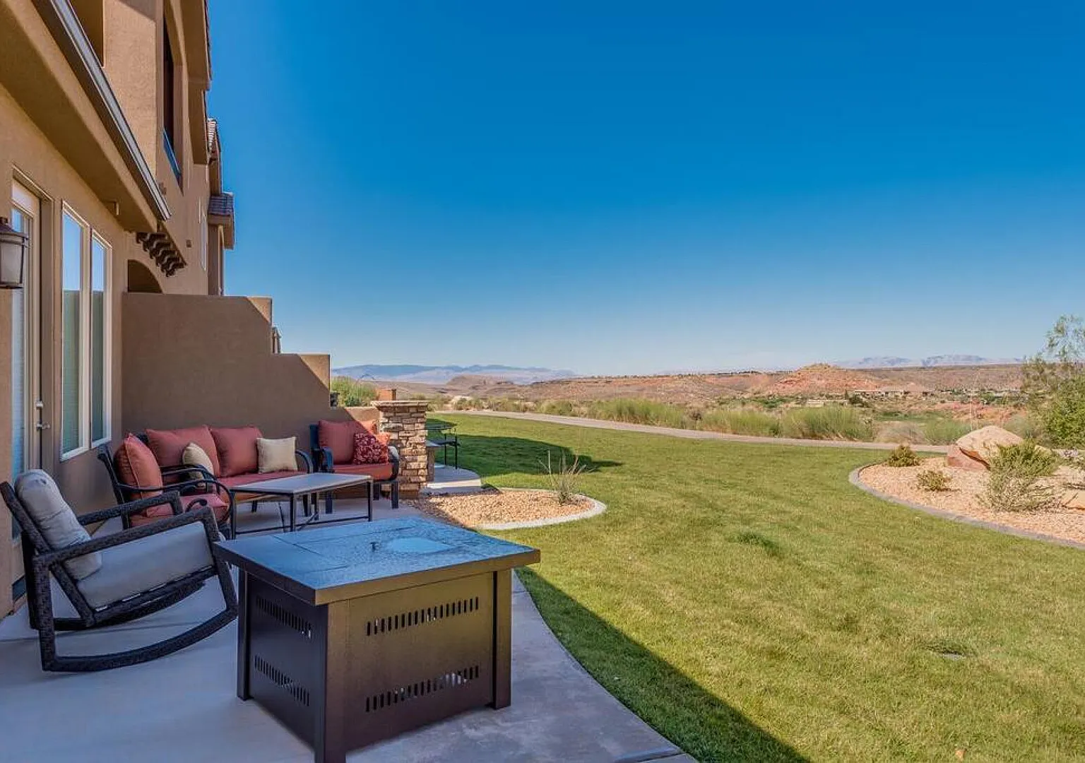 Southern Utah Oasis w/ Golf Course Views — Photo 2