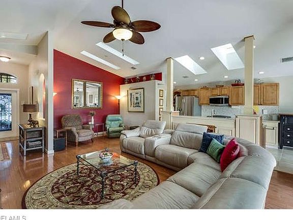 3rd image of 8692 Manderston Ct
