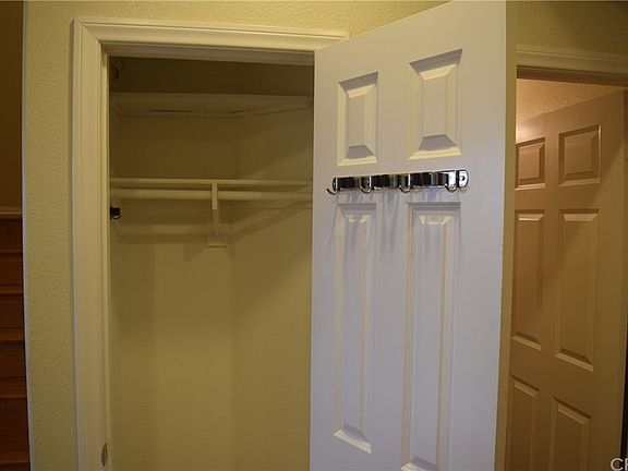 4th image of 41718 Ambervalley Ave Unit 1