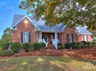 1164 Country Club Cir, Manning, SC 29102