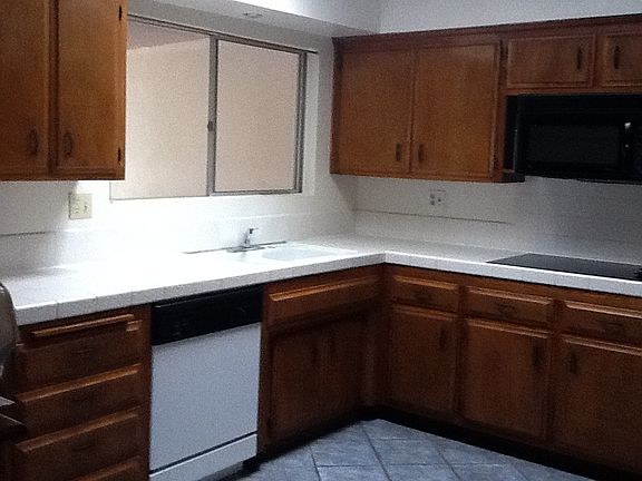 2nd image of 939 Malaga Pl