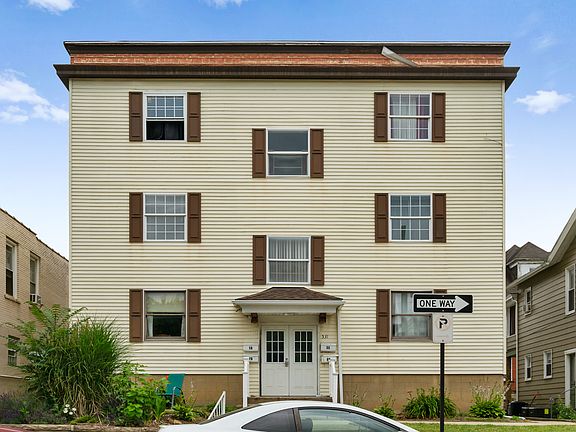 2nd image of 531 Main St