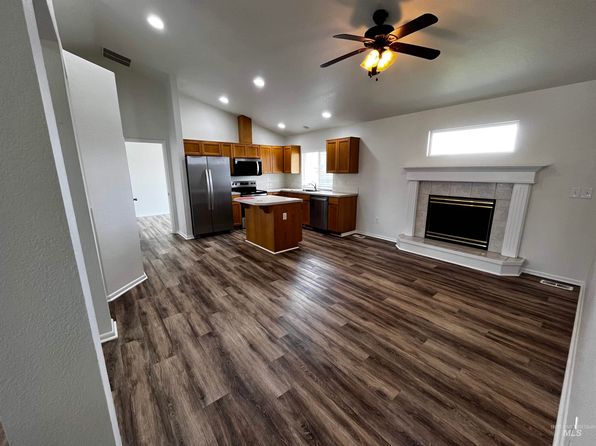 649 N Celeste Ave, Star, ID 83669