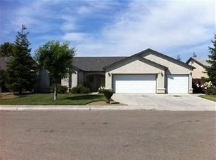 377 W Nevada St, Kingsburg, CA
