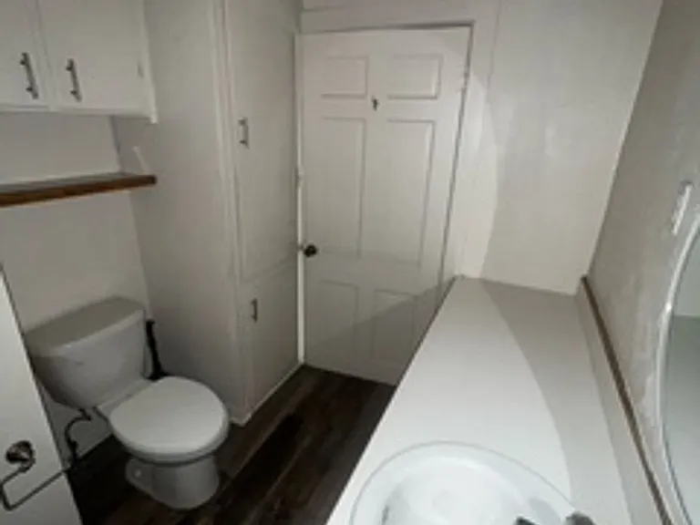 1435 W McNeil St — Photo 5