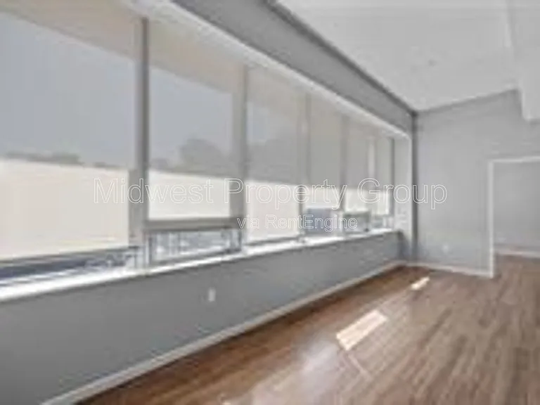 4100 Lindell Blvd #201 — Photo 17