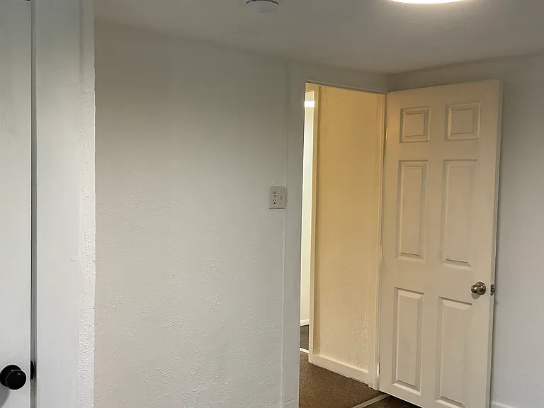 10657 Jonestown Rd #4 — Photo 26