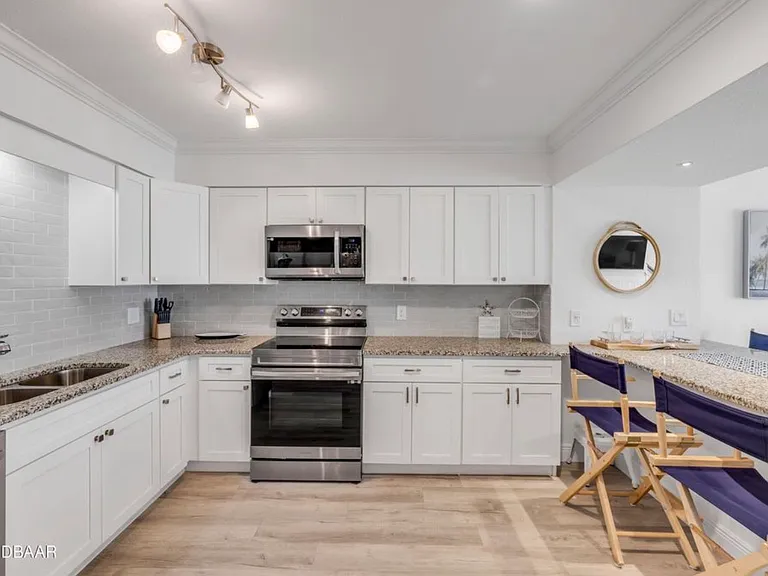 2122 S Atlantic Ave — Photo 8