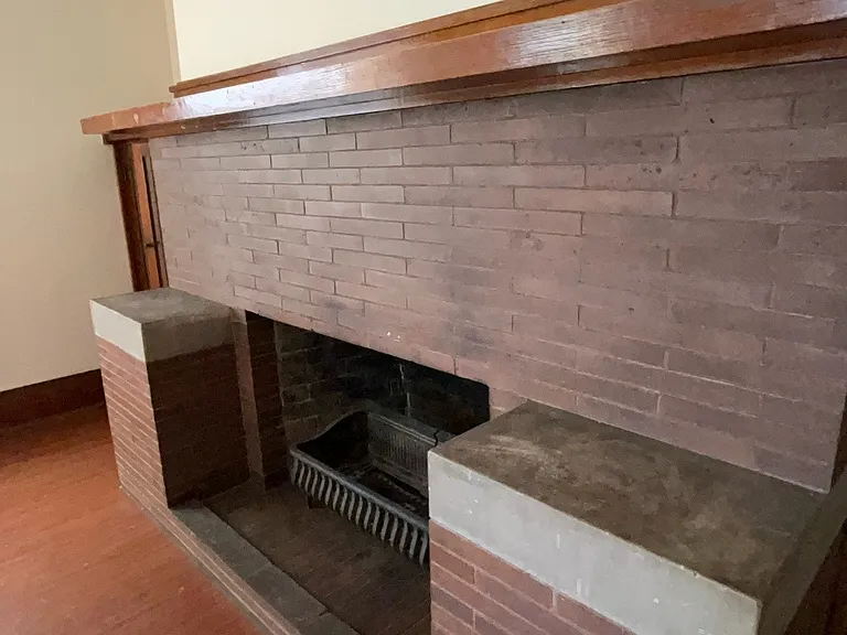 609 E Gorham St #102 — Photo 3