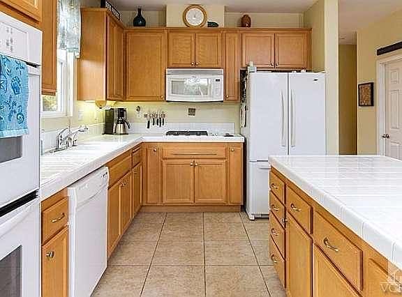 4th image of 10470 New Haven St