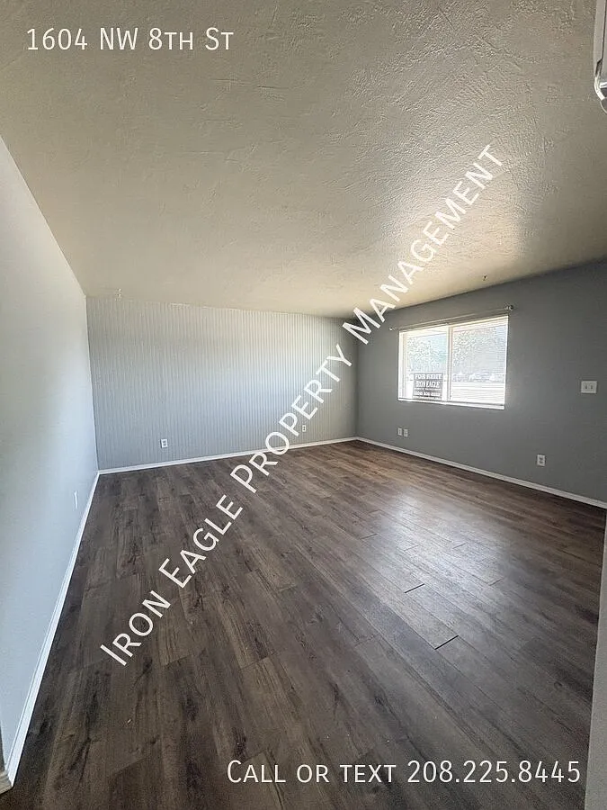 2 bed, 1.0 bath, 850 sqft, $1,295 — Photo 4