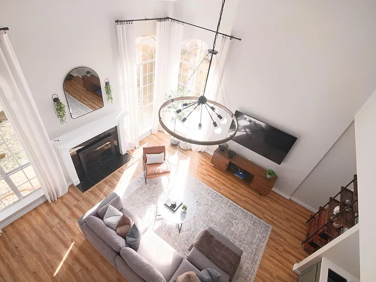 1502 Foster Dr — Photo 16