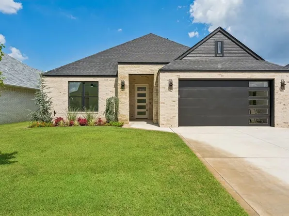 4924 Pont Neuf Rd, Edmond, OK 73034