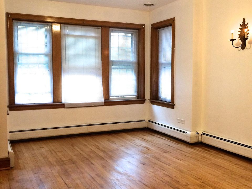 1st image of 5014 S Kedvale Ave Floor 2