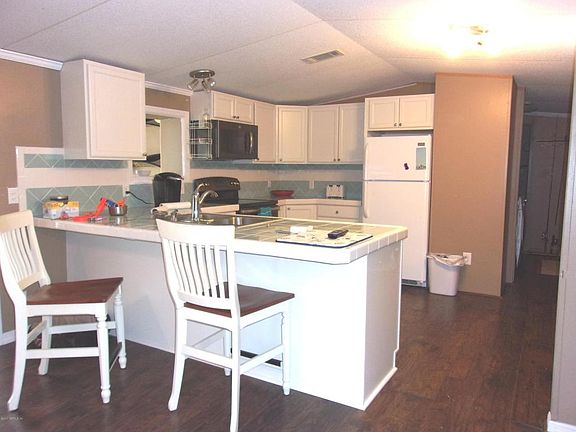 5th image of 208 Cue Lake Dr