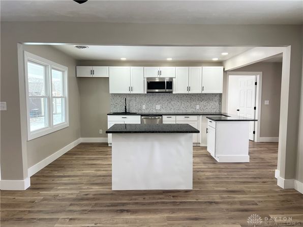 23 Greenmoor Dr, Arcanum, OH 45304