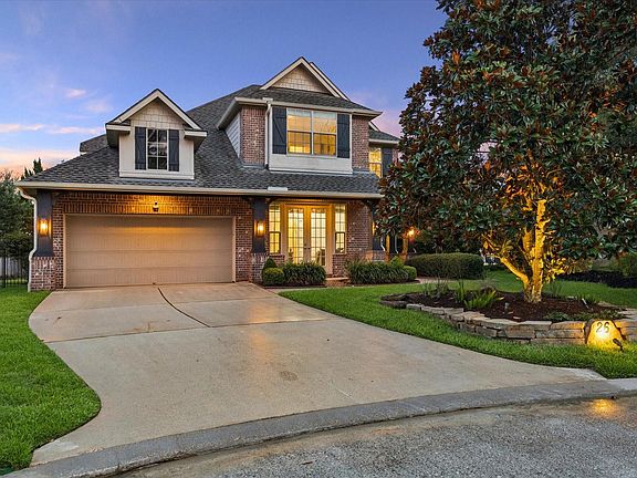 3rd image of 26 S Pinto Point Cir