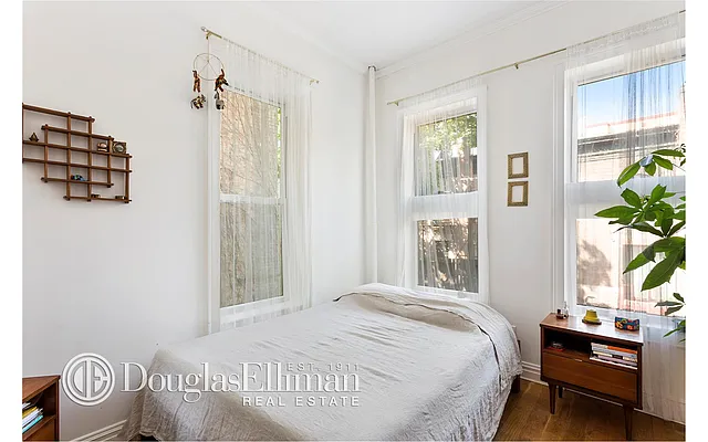 Rented by Douglas Elliman | media 17