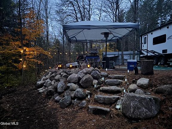 5th image of 345 Kelly Road