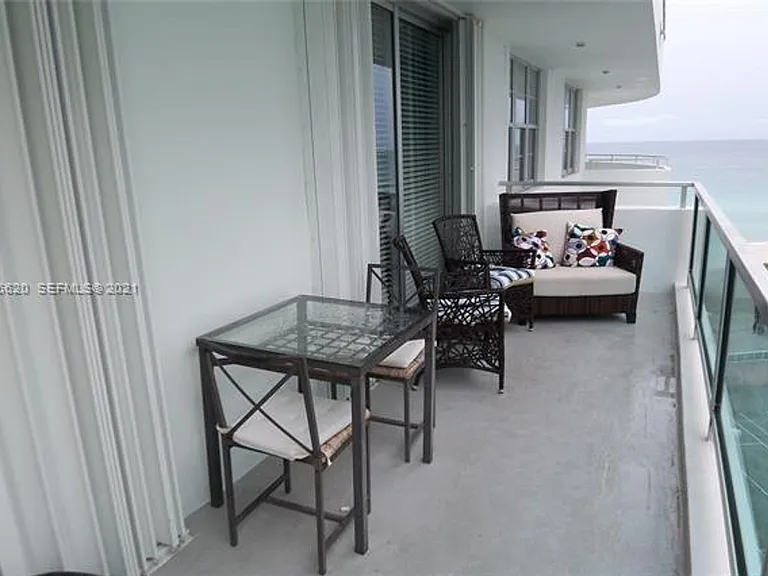 5151 Collins Ave #1030 — Photo 22
