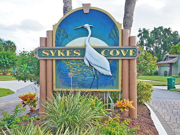 2nd image of 209 Sykes Loop Dr