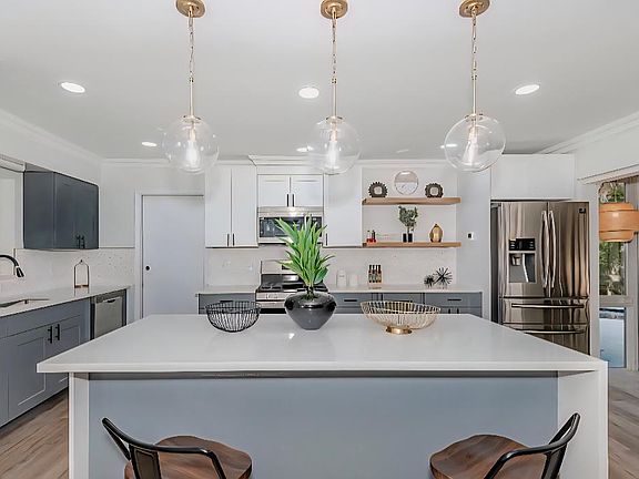 3rd image of 2585 SE 4th St