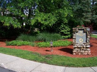 1079 Washington Grn, New Windsor, NY 12553