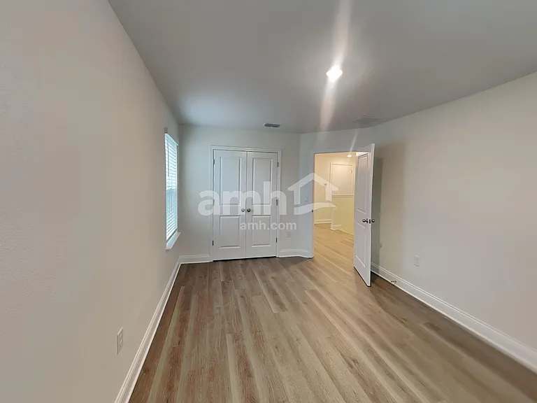 3762 Lake Bluff Loop — Photo 32