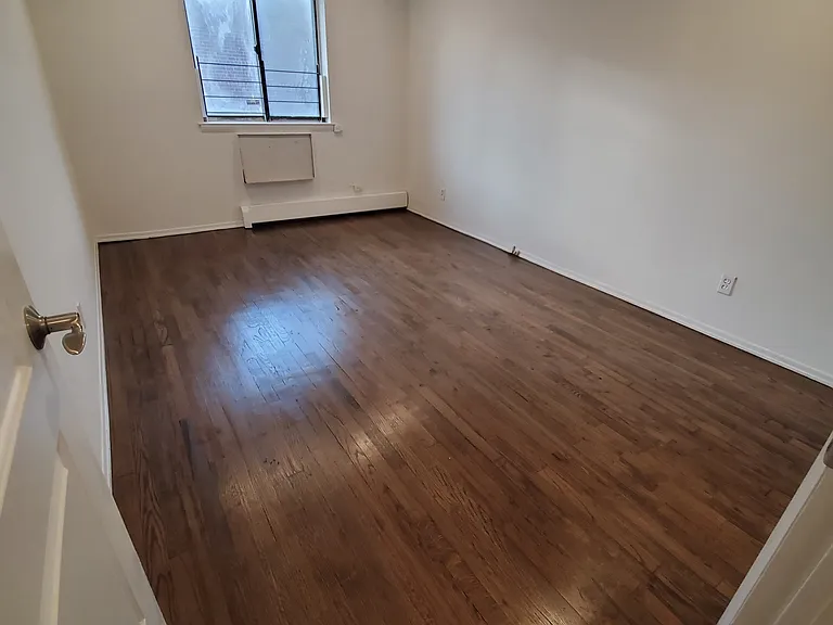 81-18 138th St #3 — Photo 7
